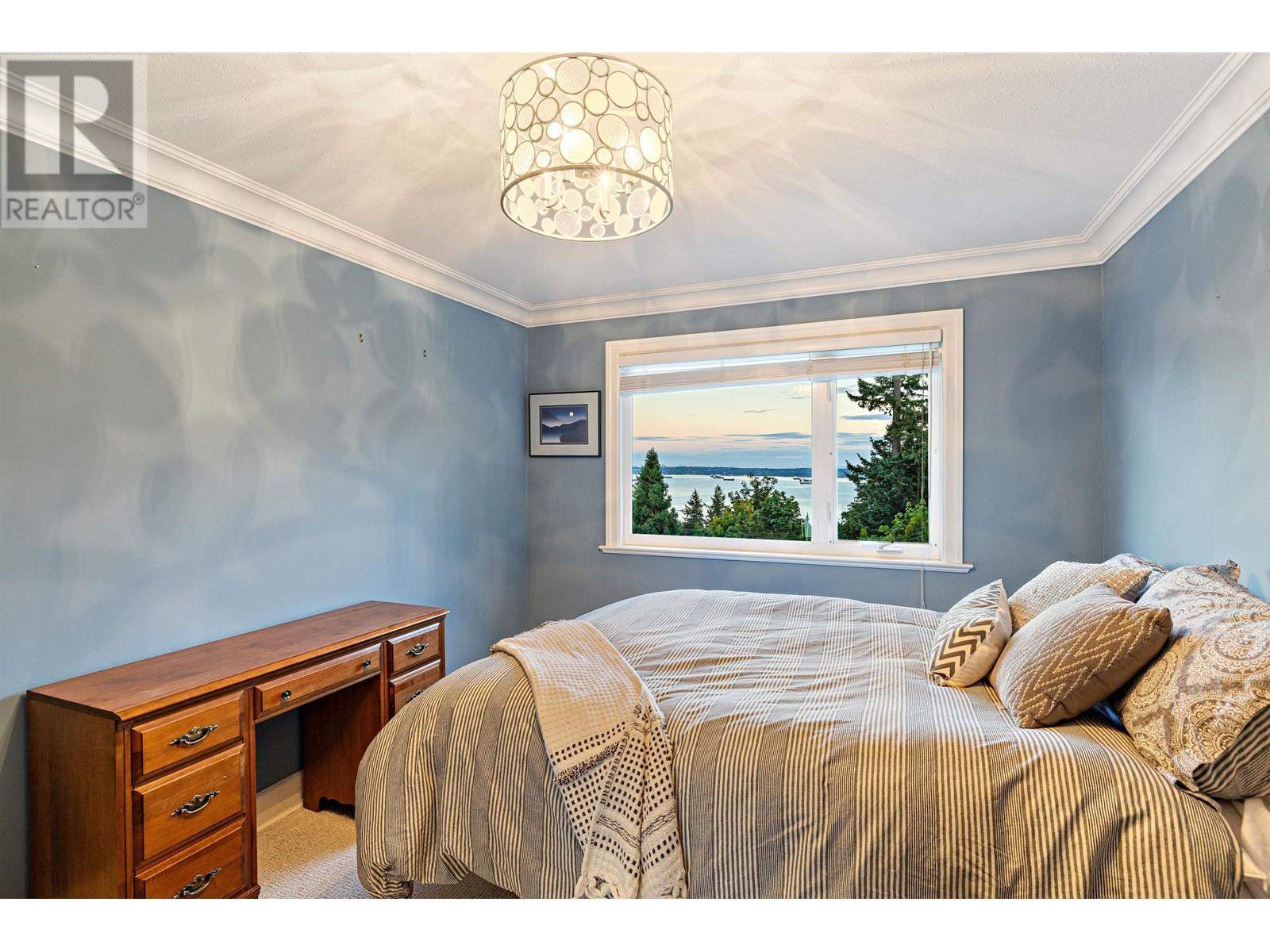 5084 Pinetree Crescent, West Vancouver, British Columbia  V7W 3B5 - Photo 28 - R2810346