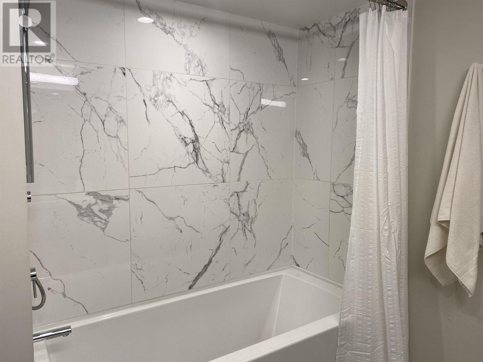 112 649 E 3rd Street, North Vancouver, British Columbia  V7L 1G6 - Photo 13 - R2821269