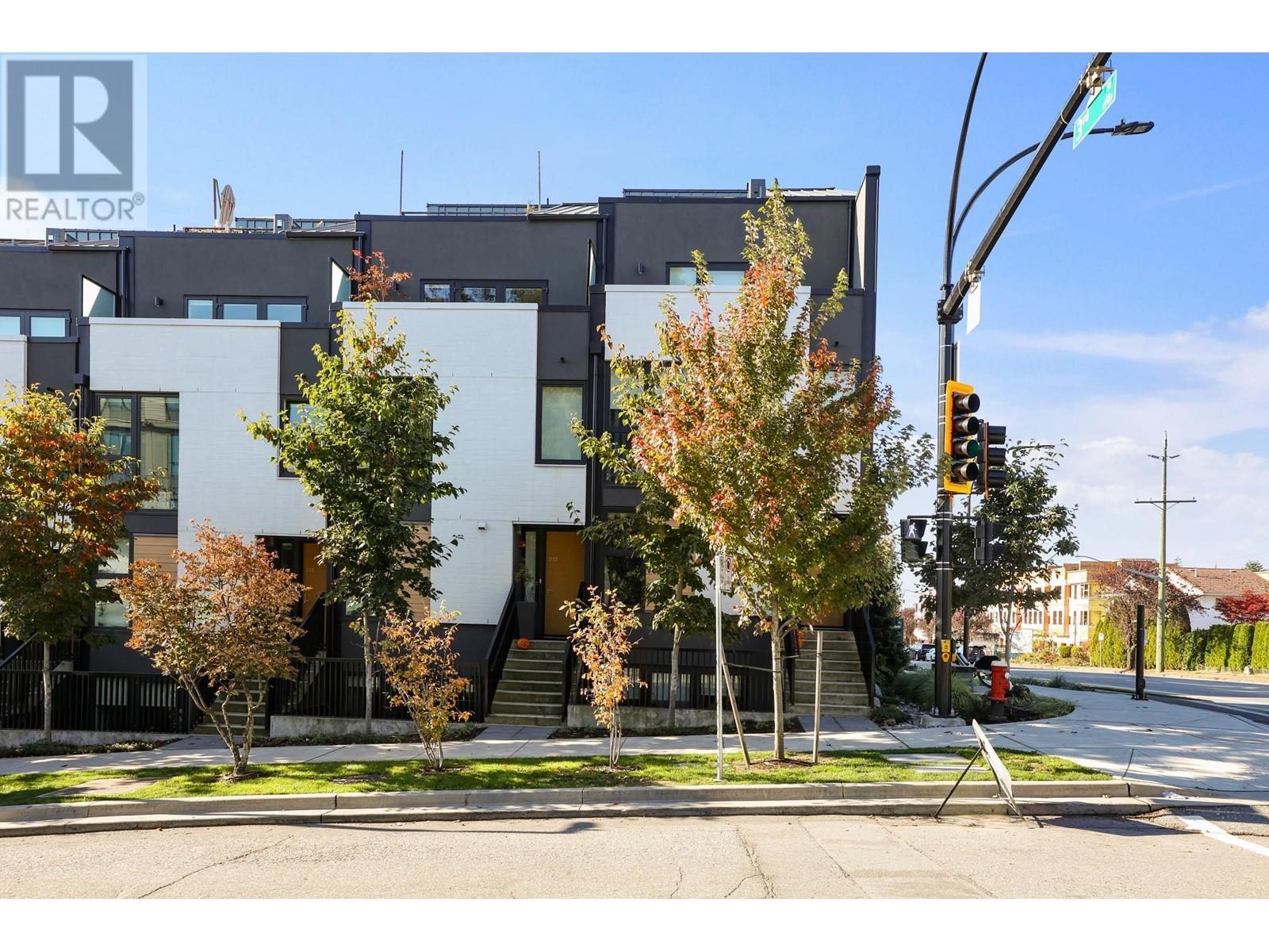 112 649 E 3rd Street, North Vancouver, British Columbia  V7L 1G6 - Photo 24 - R2821269