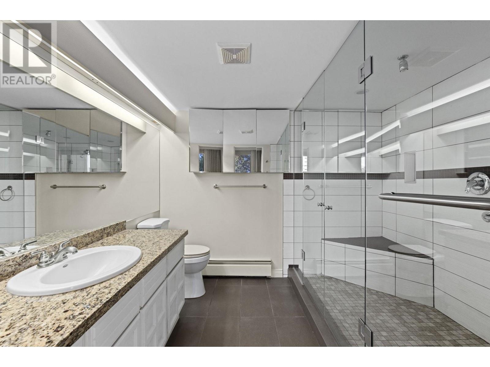 302 1930 Bellevue Avenue, West Vancouver, British Columbia  V7V 1B5 - Photo 16 - R2828179