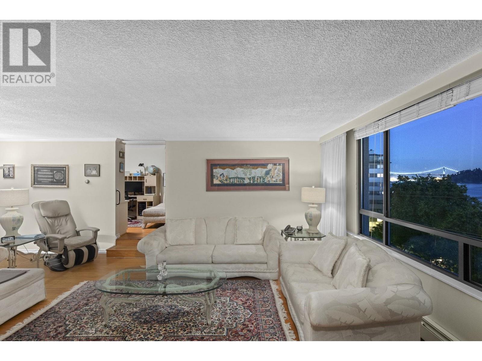 302 1930 Bellevue Avenue, West Vancouver, British Columbia  V7V 1B5 - Photo 3 - R2828179