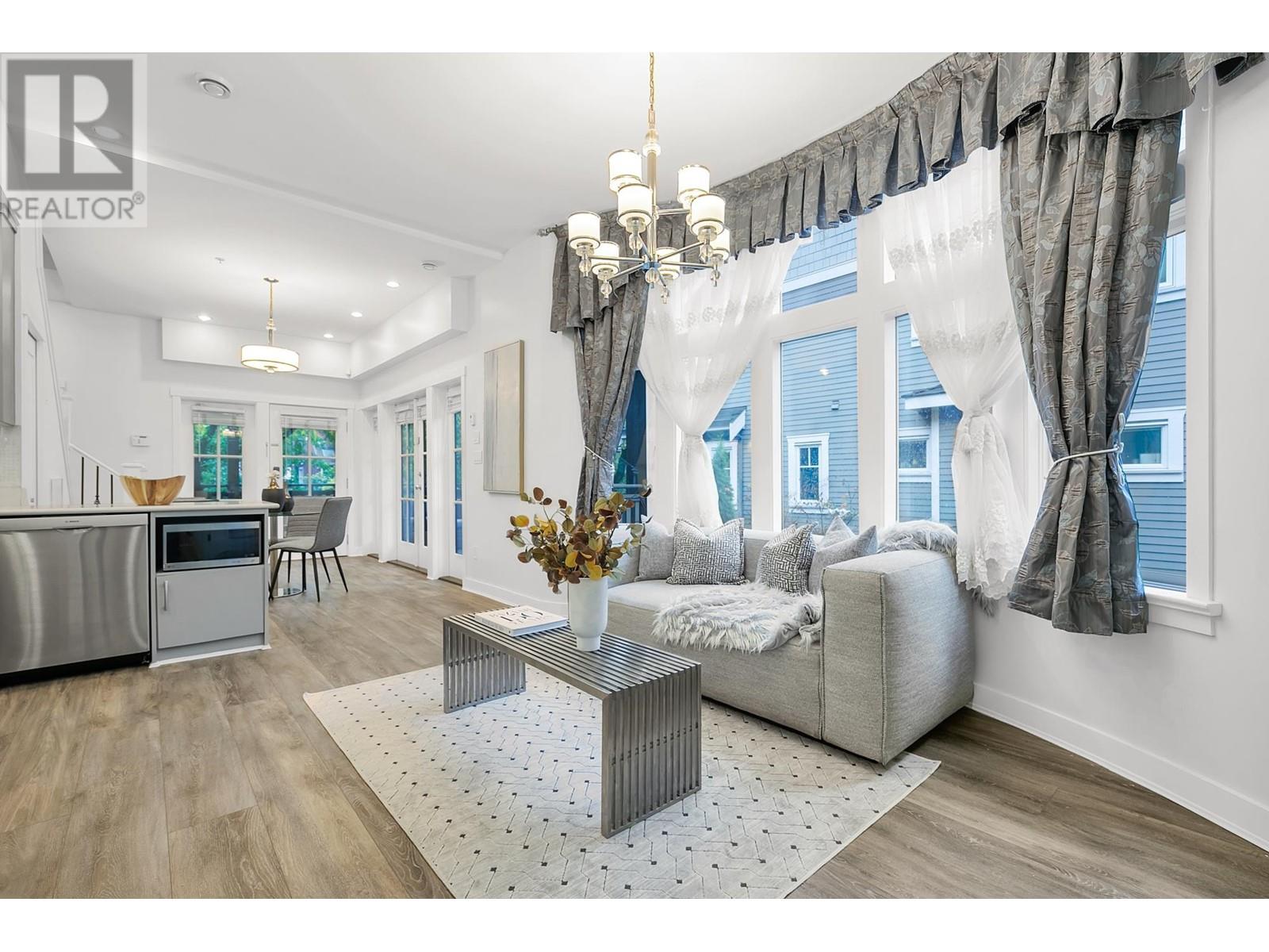 2486 W 8th Avenue, Vancouver, British Columbia  V6K 2B1 - Photo 2 - R2828192