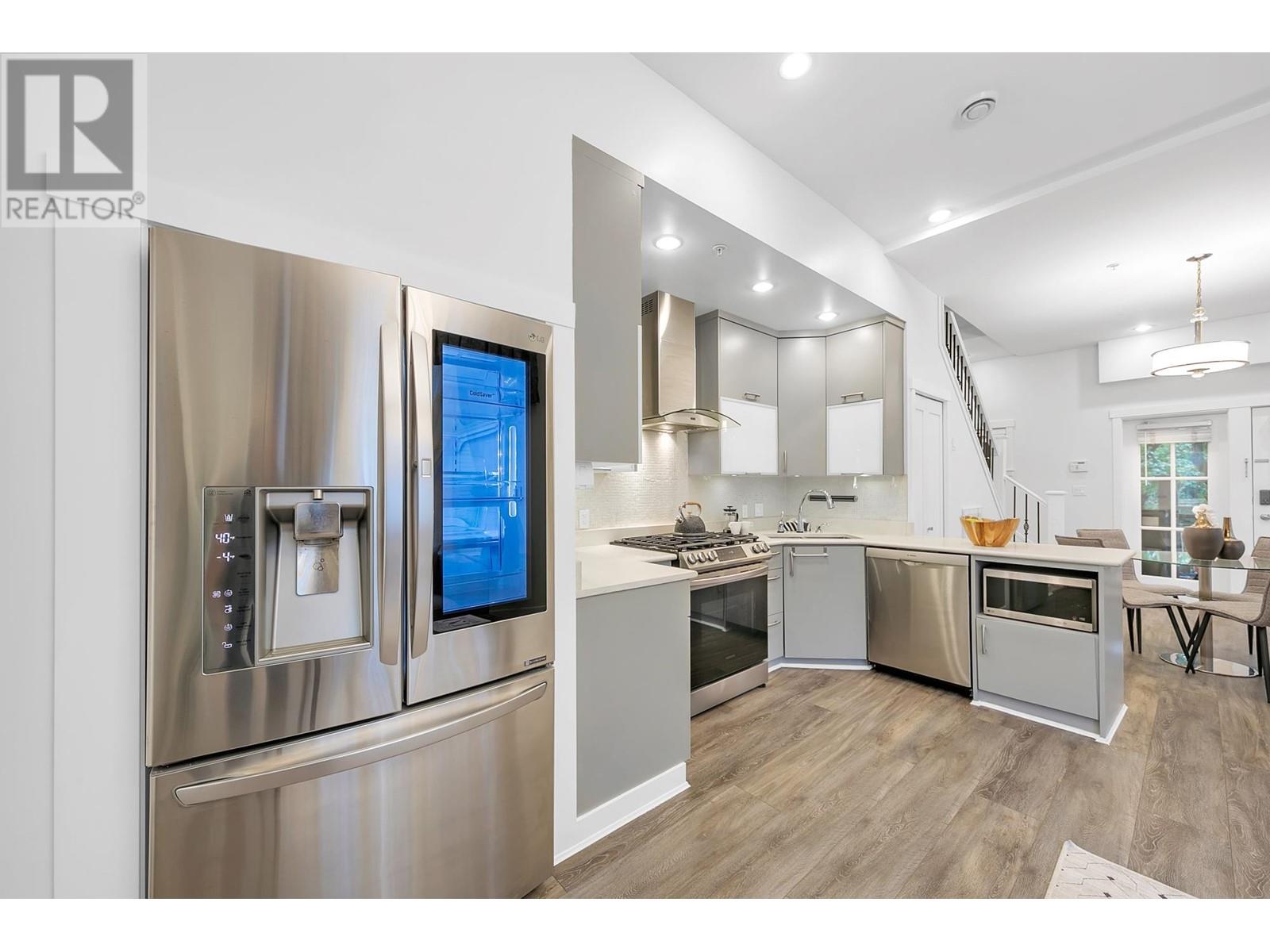 2486 W 8th Avenue, Vancouver, British Columbia  V6K 2B1 - Photo 4 - R2828192
