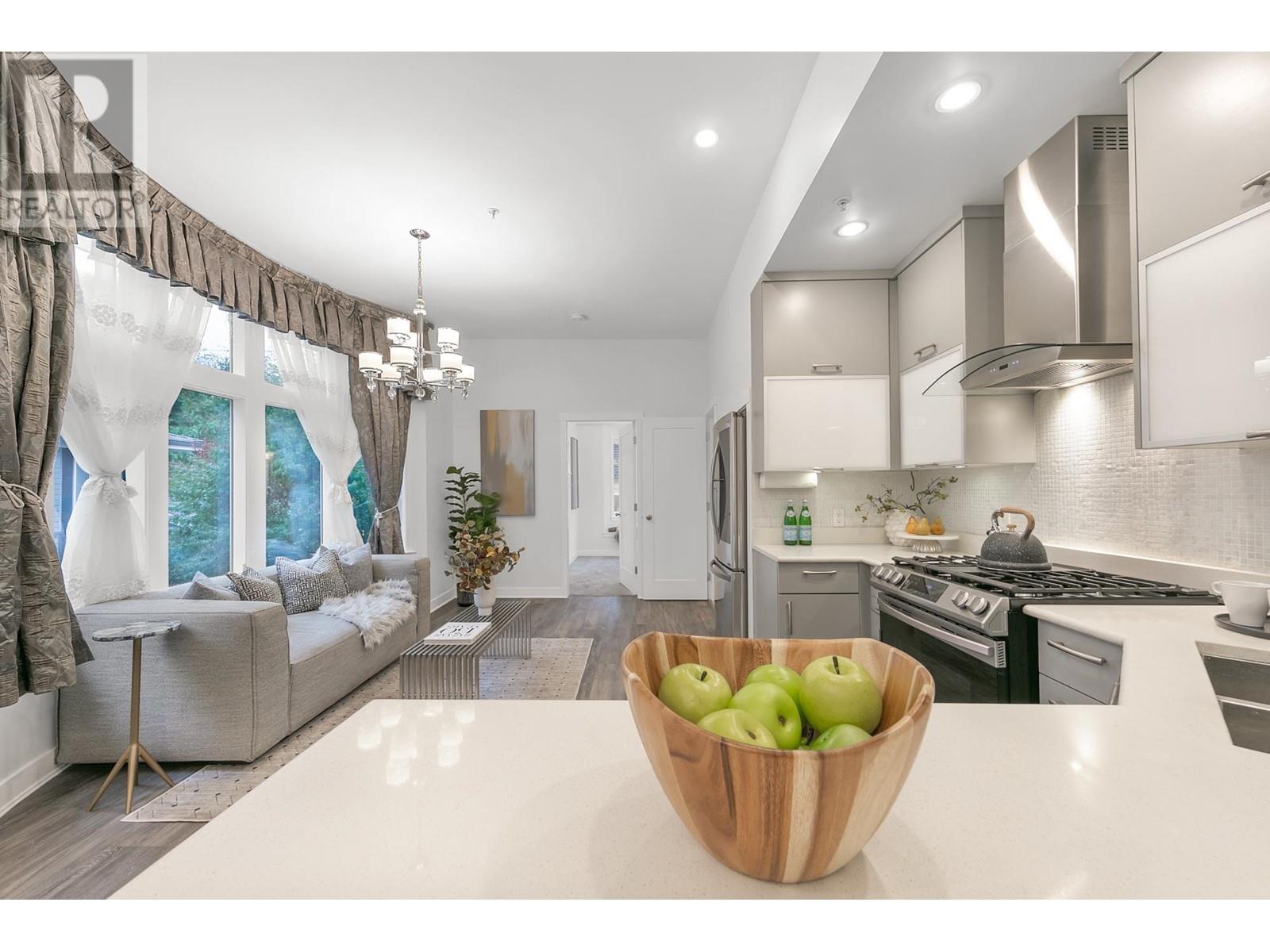 2486 W 8th Avenue, Vancouver, British Columbia  V6K 2B1 - Photo 7 - R2828192
