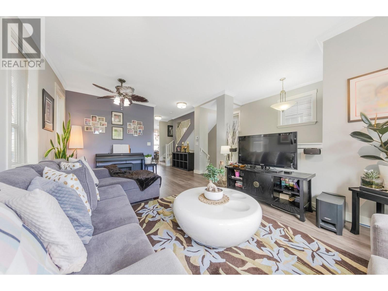 8 1211 Ewen Avenue, New Westminster, British Columbia  V3M 5E5 - Photo 5 - R2828196