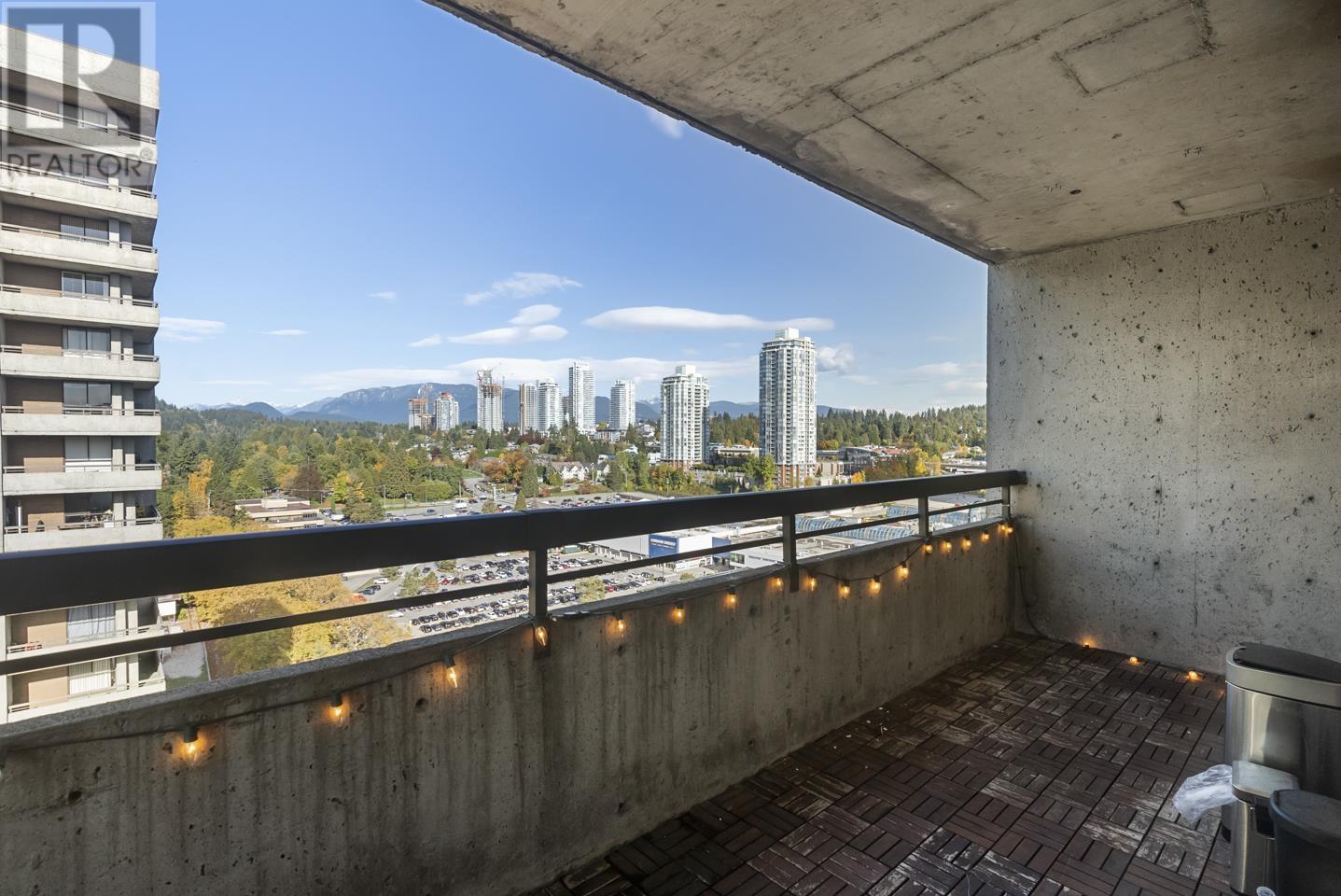 2202 3771 Bartlett Court, Burnaby, British Columbia  V3J 7G8 - Photo 12 - R2828026