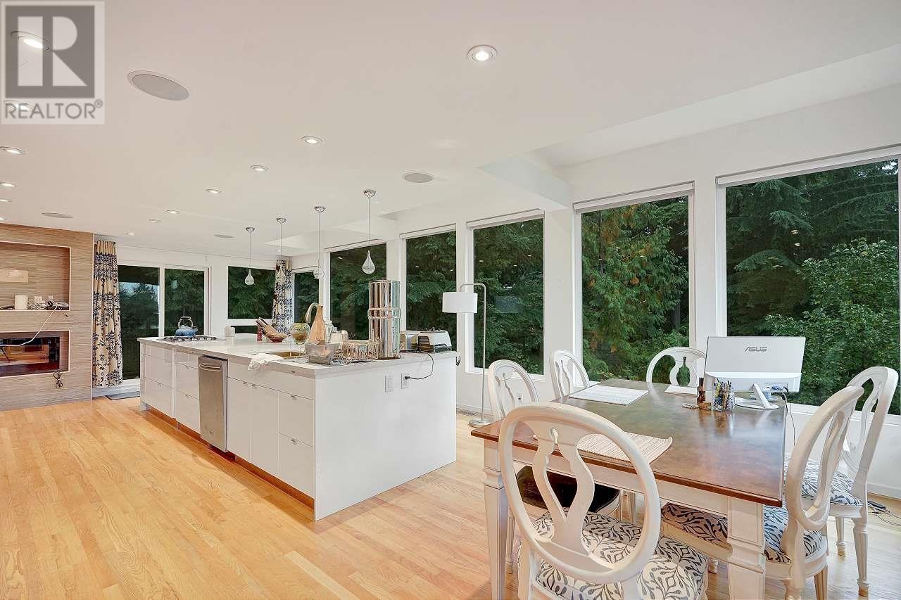 5344 CLIFFRIDGE AVENUE, north vancouver, British Columbia