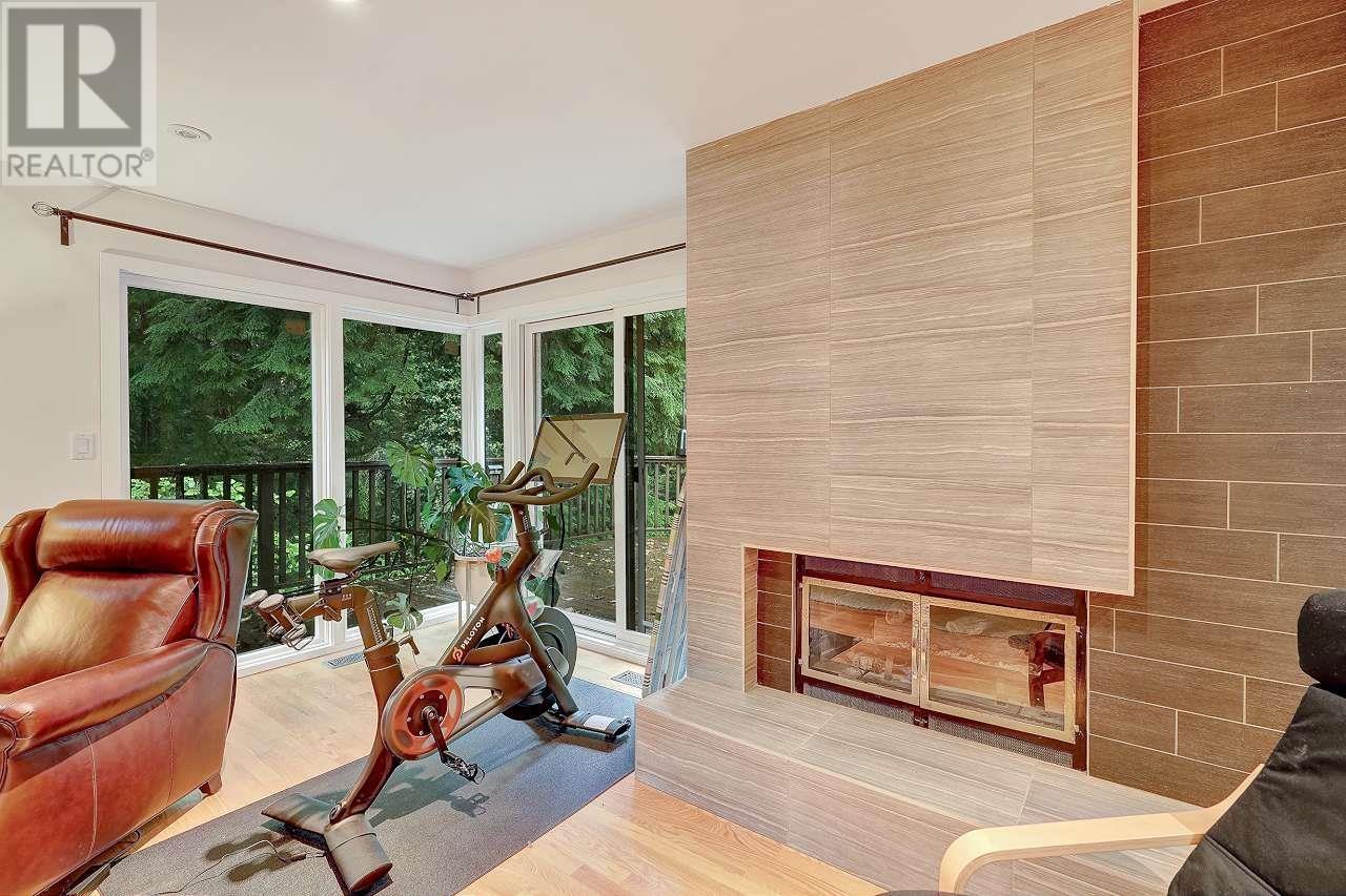 5344 Cliffridge Avenue, North Vancouver, British Columbia  V7R 3V4 - Photo 7 - R2824062