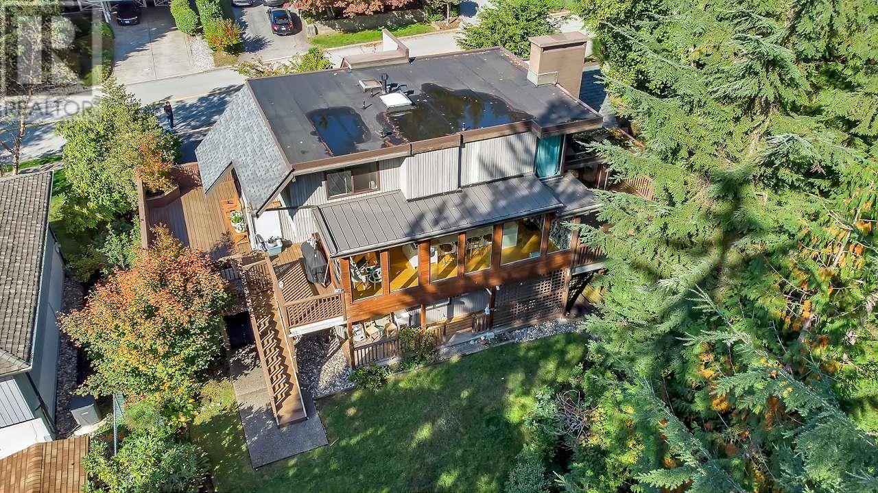 5344 Cliffridge Avenue, North Vancouver, British Columbia  V7R 3V4 - Photo 37 - R2824062