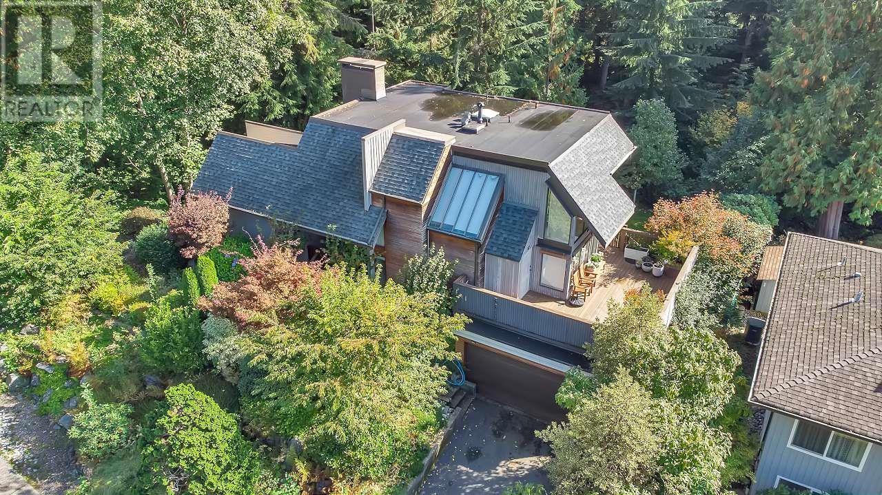 5344 Cliffridge Avenue, North Vancouver, British Columbia  V7R 3V4 - Photo 22 - R2824062
