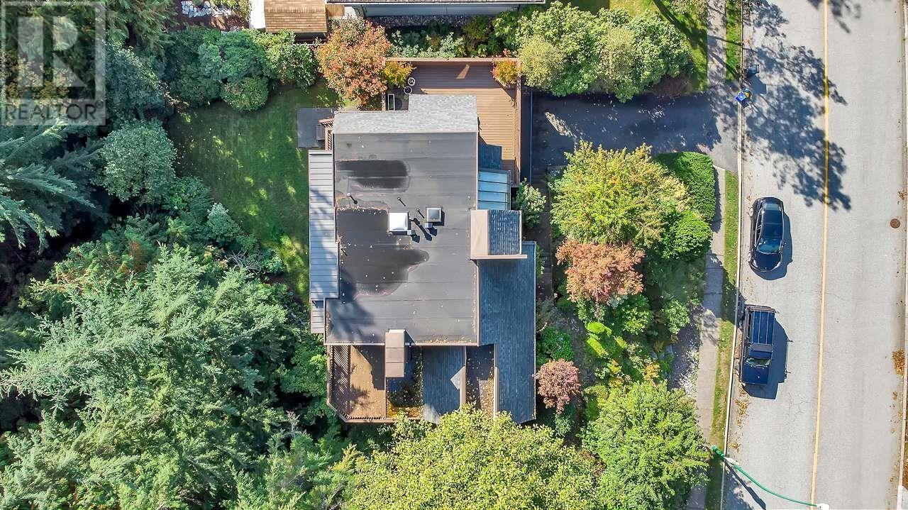 5344 Cliffridge Avenue, North Vancouver, British Columbia  V7R 3V4 - Photo 33 - R2824062