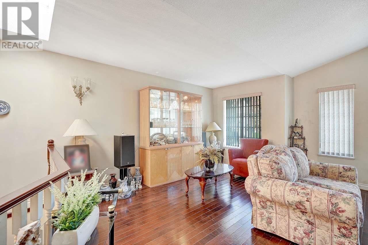 1650 Fraser Avenue, Port Coquitlam, British Columbia  V3B 1M9 - Photo 4 - R2828038