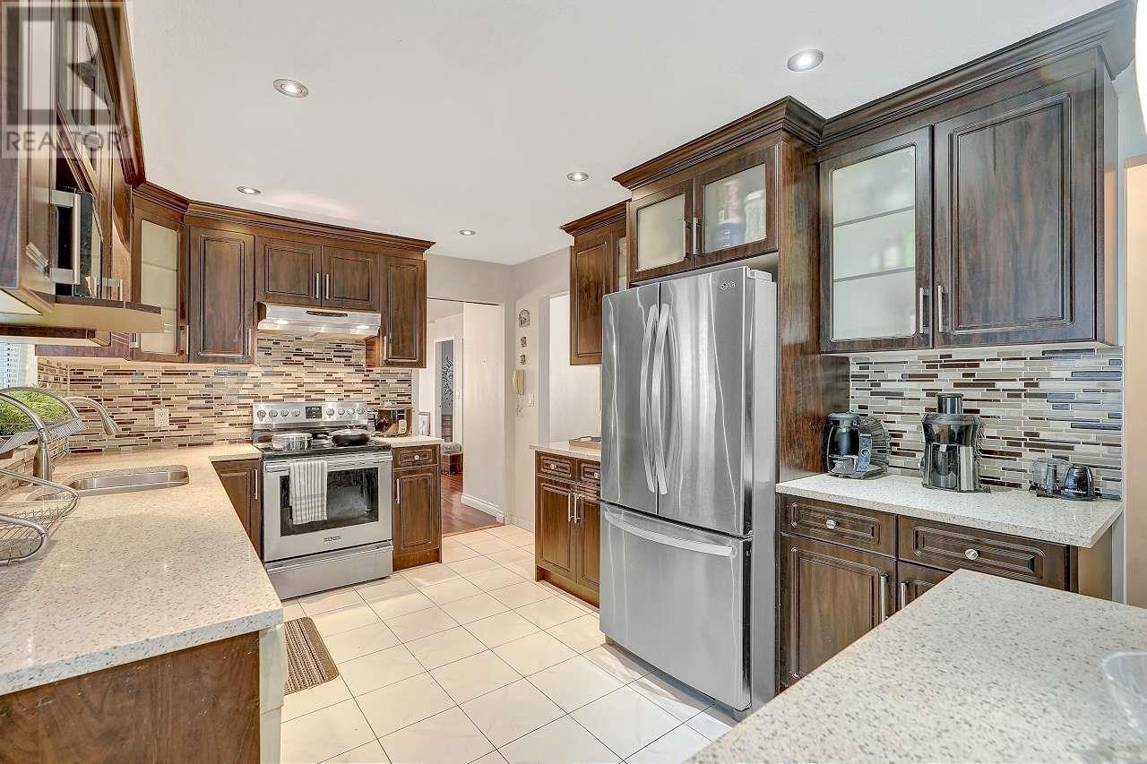 1650 Fraser Avenue, Port Coquitlam, British Columbia  V3B 1M9 - Photo 13 - R2828038