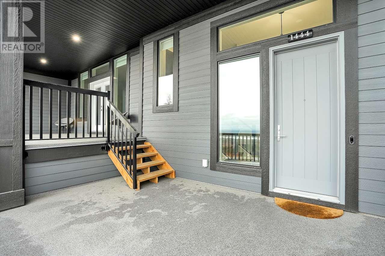 1444 Mitchell Street, Coquitlam, British Columbia  V3E 0P2 - Photo 3 - R2827705