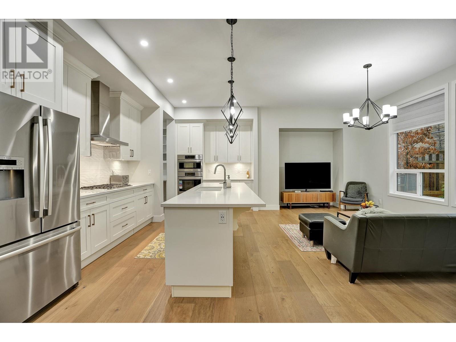 1444 Mitchell Street, Coquitlam, British Columbia  V3E 0P2 - Photo 5 - R2827705