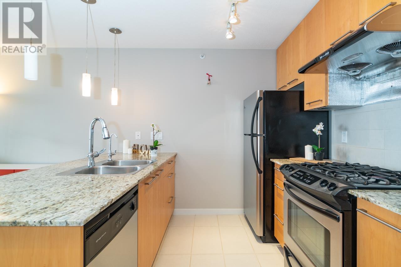 1006 2979 Glen Drive, Coquitlam, British Columbia  V3B 0B2 - Photo 10 - R2822702