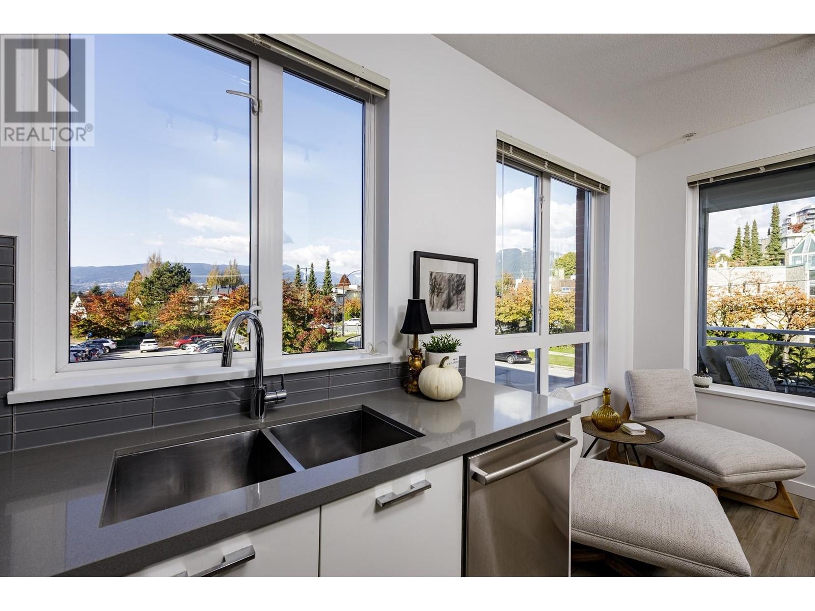 204 217 W 8th Street, North Vancouver, British Columbia  V7M 0C2 - Photo 7 - R2828237