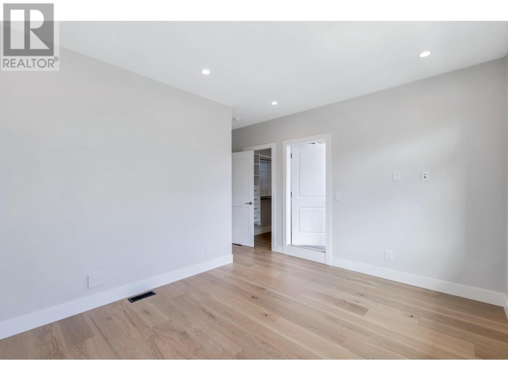2 204 E 18th Street, North Vancouver, British Columbia  V7L 2X6 - Photo 28 - R2828239