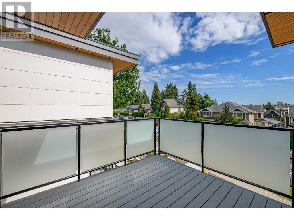 2 204 E 18th Street, North Vancouver, British Columbia  V7L 2X6 - Photo 31 - R2828239