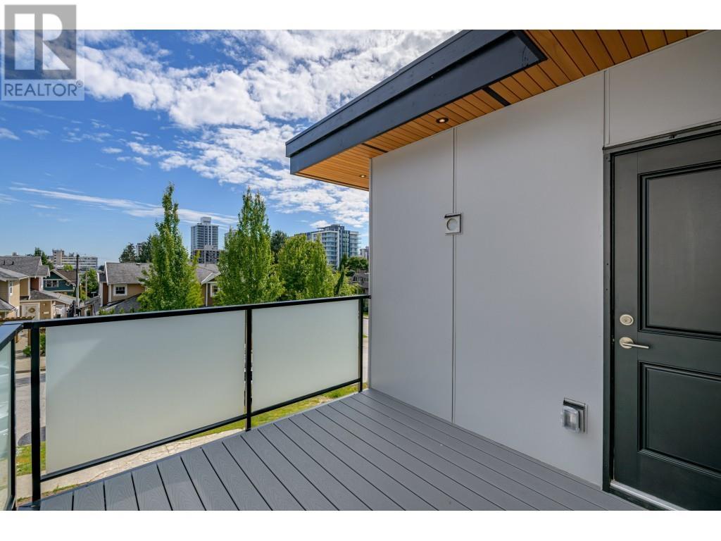 2 204 E 18th Street, North Vancouver, British Columbia  V7L 2X6 - Photo 32 - R2828239