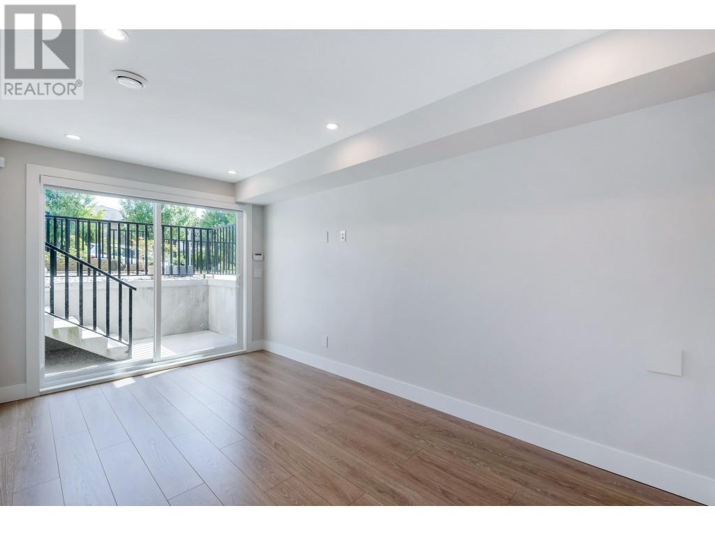 2 204 E 18th Street, North Vancouver, British Columbia  V7L 2X6 - Photo 34 - R2828239