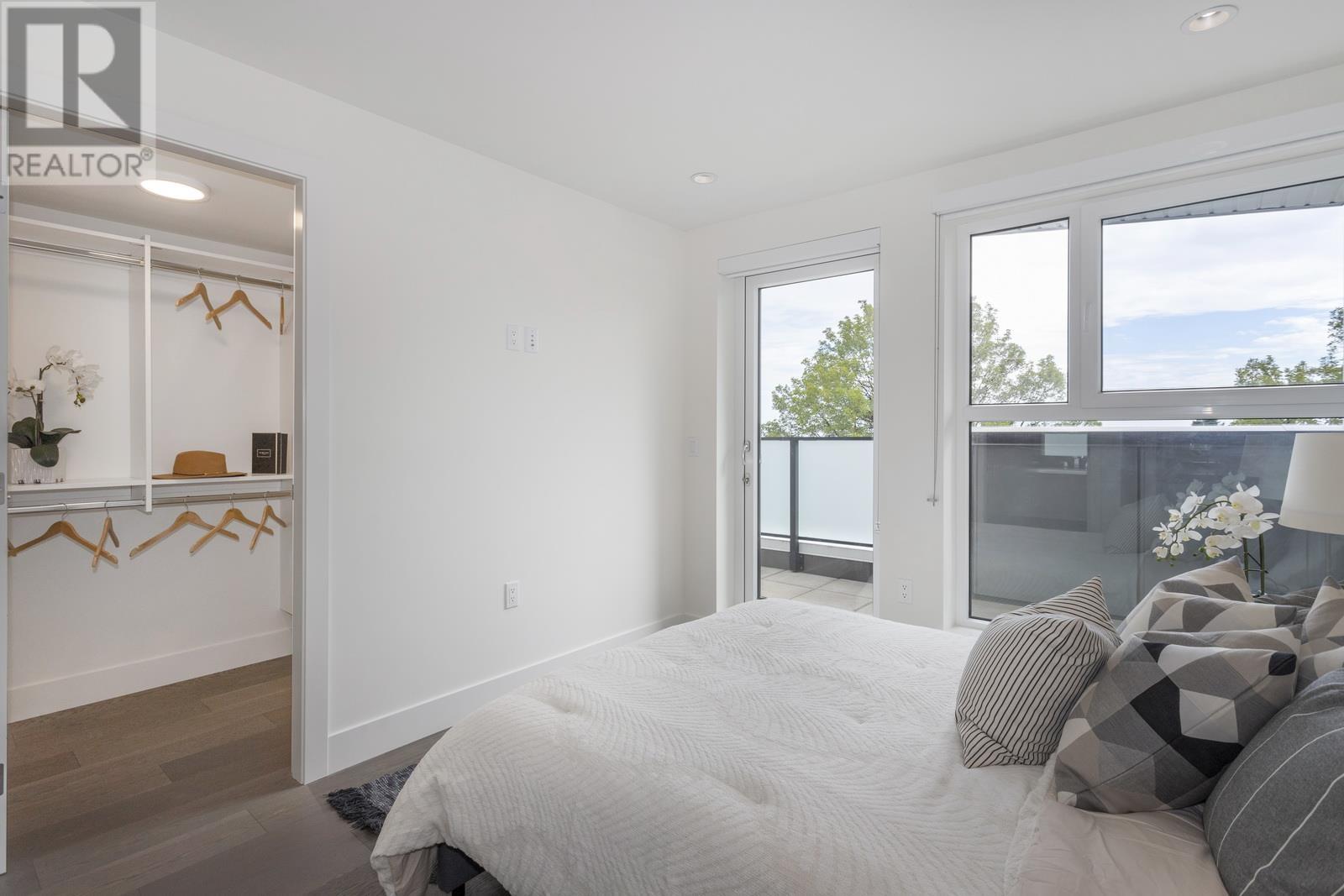 146 W Woodstock Avenue, Vancouver, British Columbia  V5Y 0N1 - Photo 19 - R2828245
