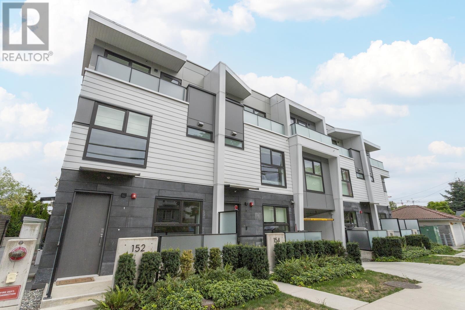 146 W Woodstock Avenue, Vancouver, British Columbia  V5Y 0N1 - Photo 2 - R2828245