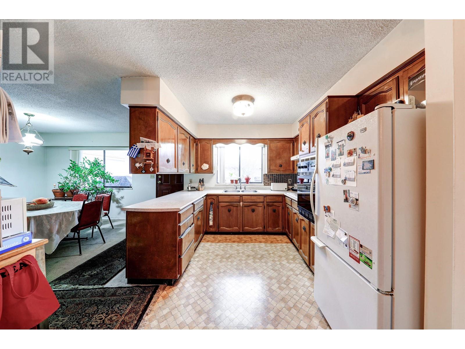 8740 Garden City Road, Richmond, British Columbia  V6Y 2P5 - Photo 11 - R2828215