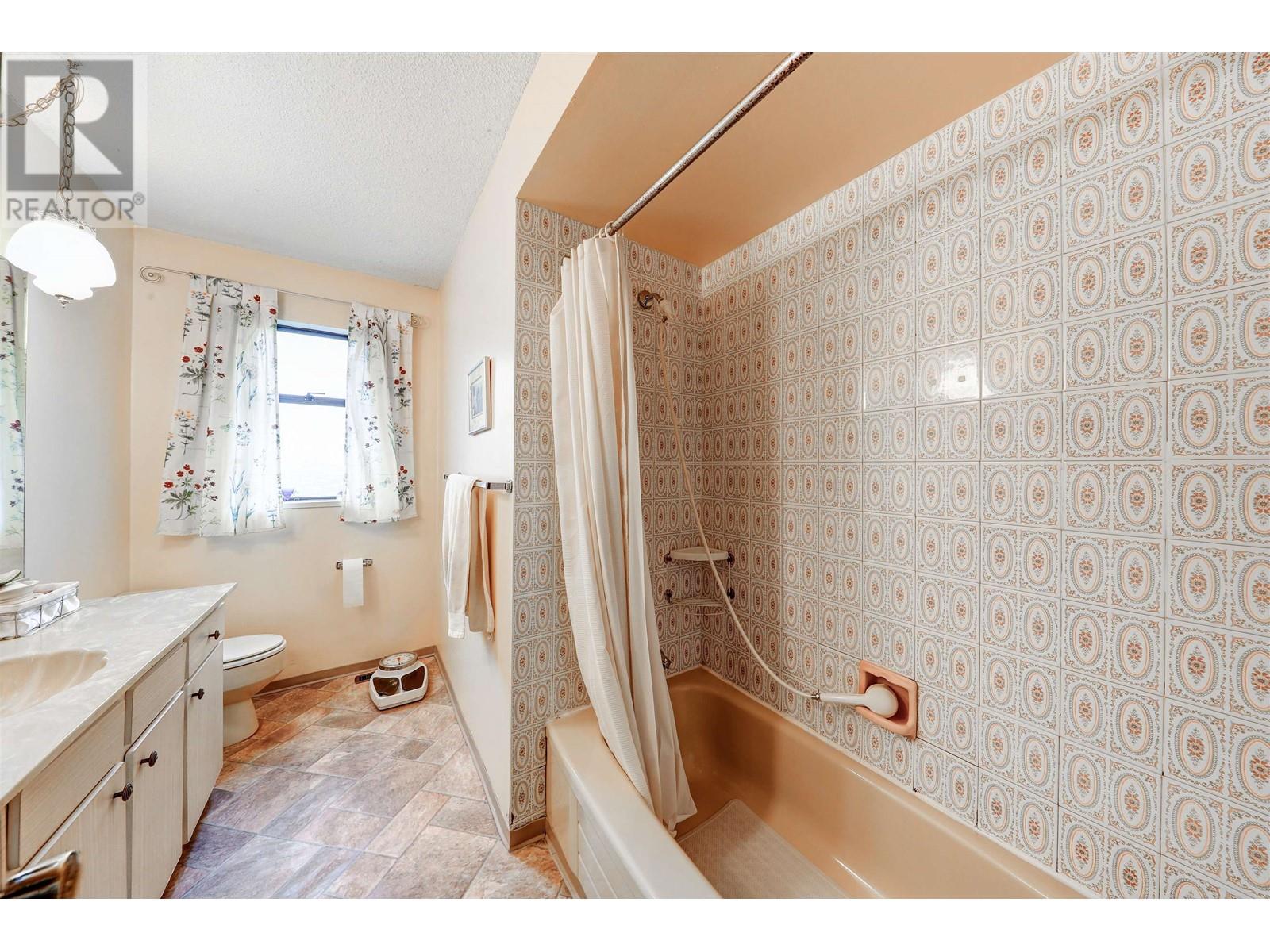 8740 Garden City Road, Richmond, British Columbia  V6Y 2P5 - Photo 15 - R2828215