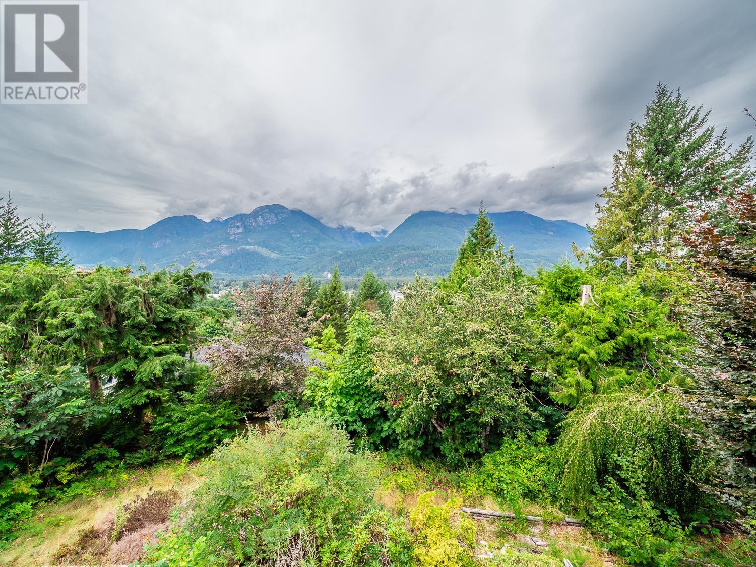 40309 Ayr Drive, Squamish, British Columbia  V0N 1T0 - Photo 10 - R2828217