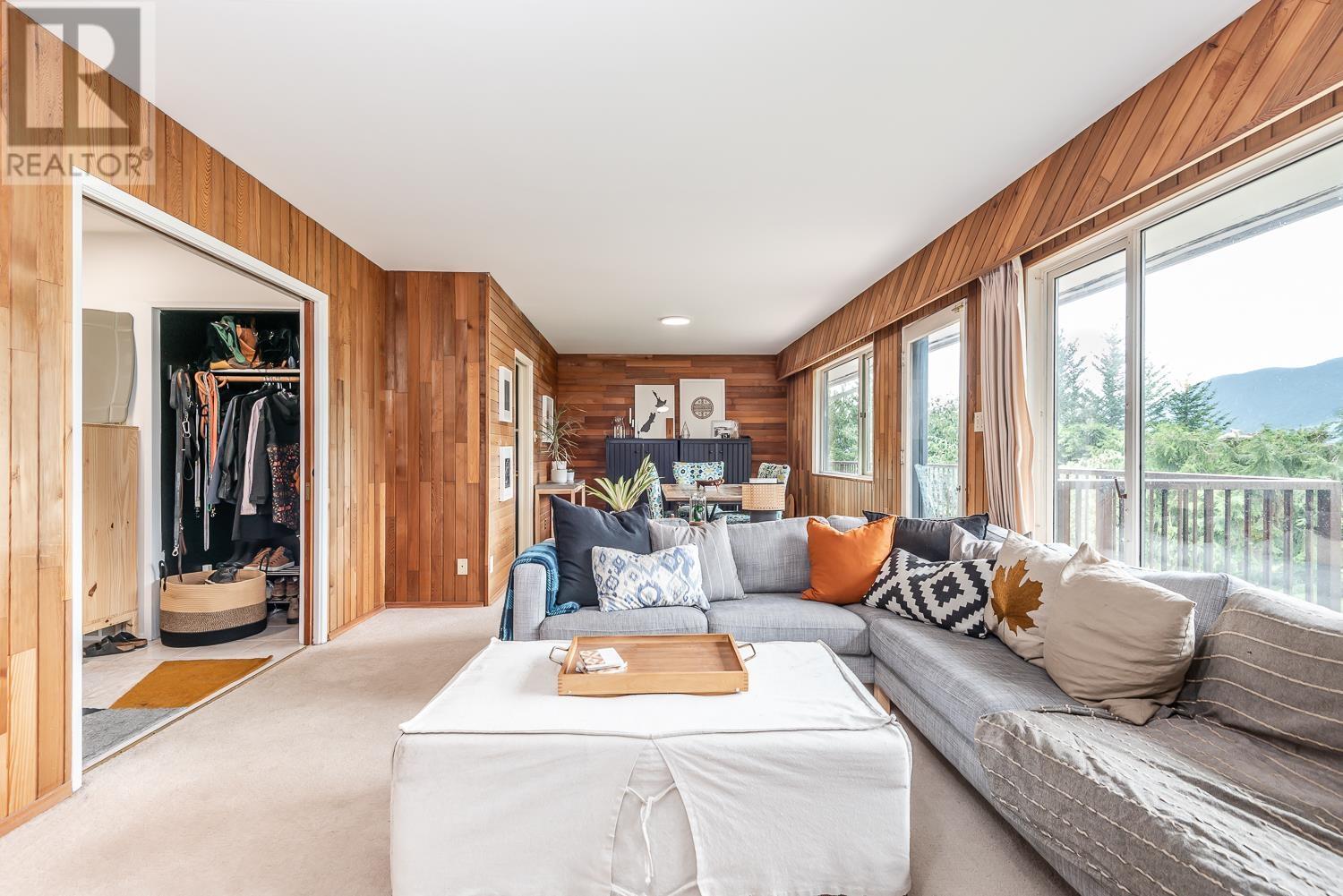 40309 Ayr Drive, Squamish, British Columbia  V0N 1T0 - Photo 14 - R2828217