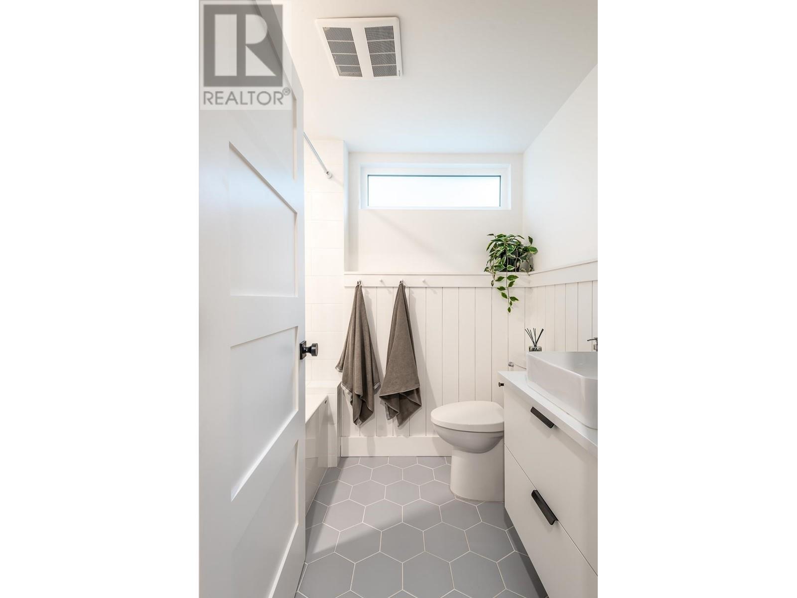 40309 Ayr Drive, Squamish, British Columbia  V0N 1T0 - Photo 30 - R2828217