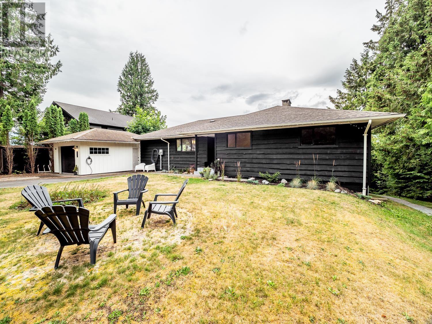 40309 Ayr Drive, Squamish, British Columbia  V0N 1T0 - Photo 37 - R2828217