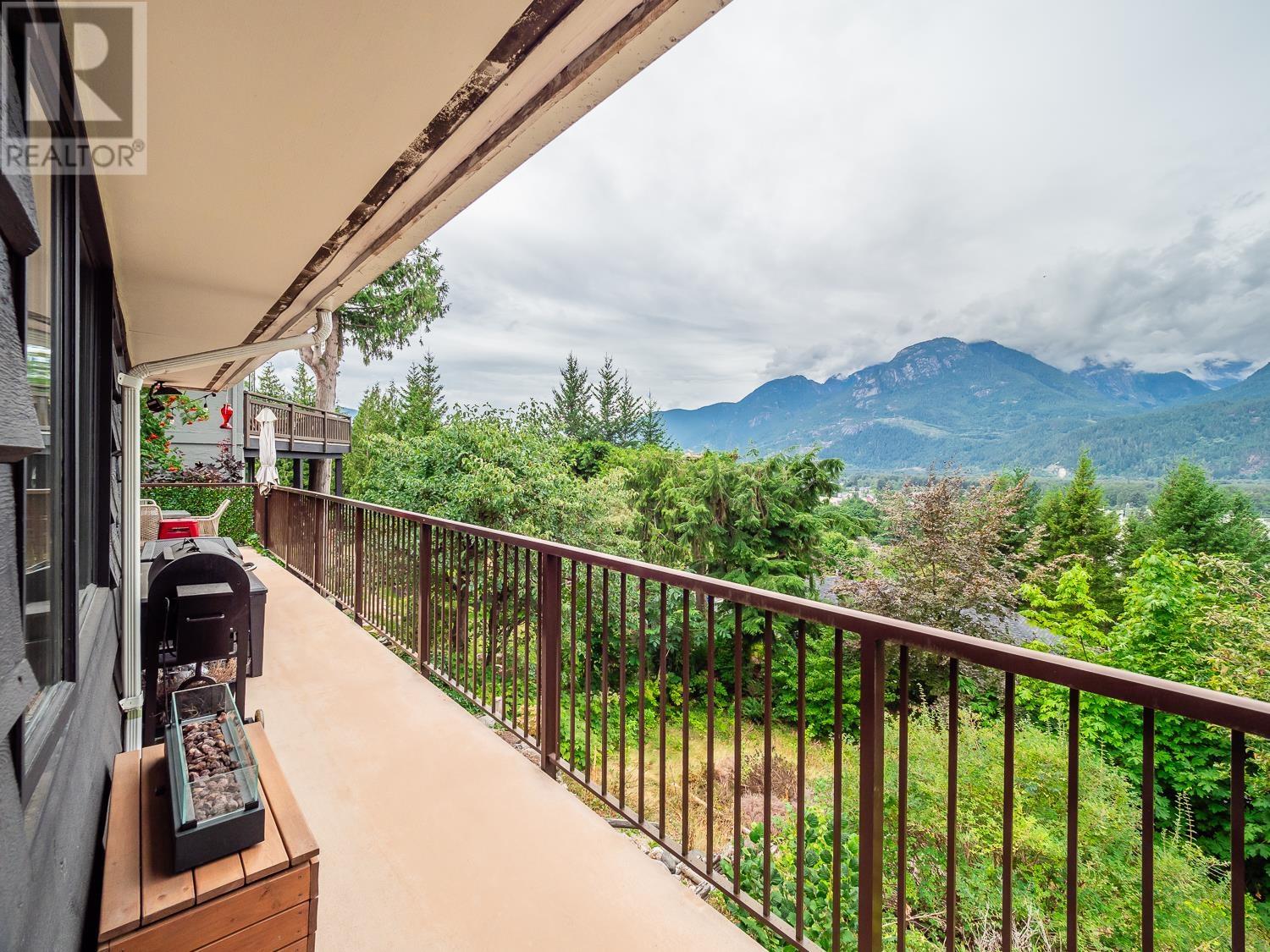 40309 Ayr Drive, Squamish, British Columbia  V0N 1T0 - Photo 38 - R2828217