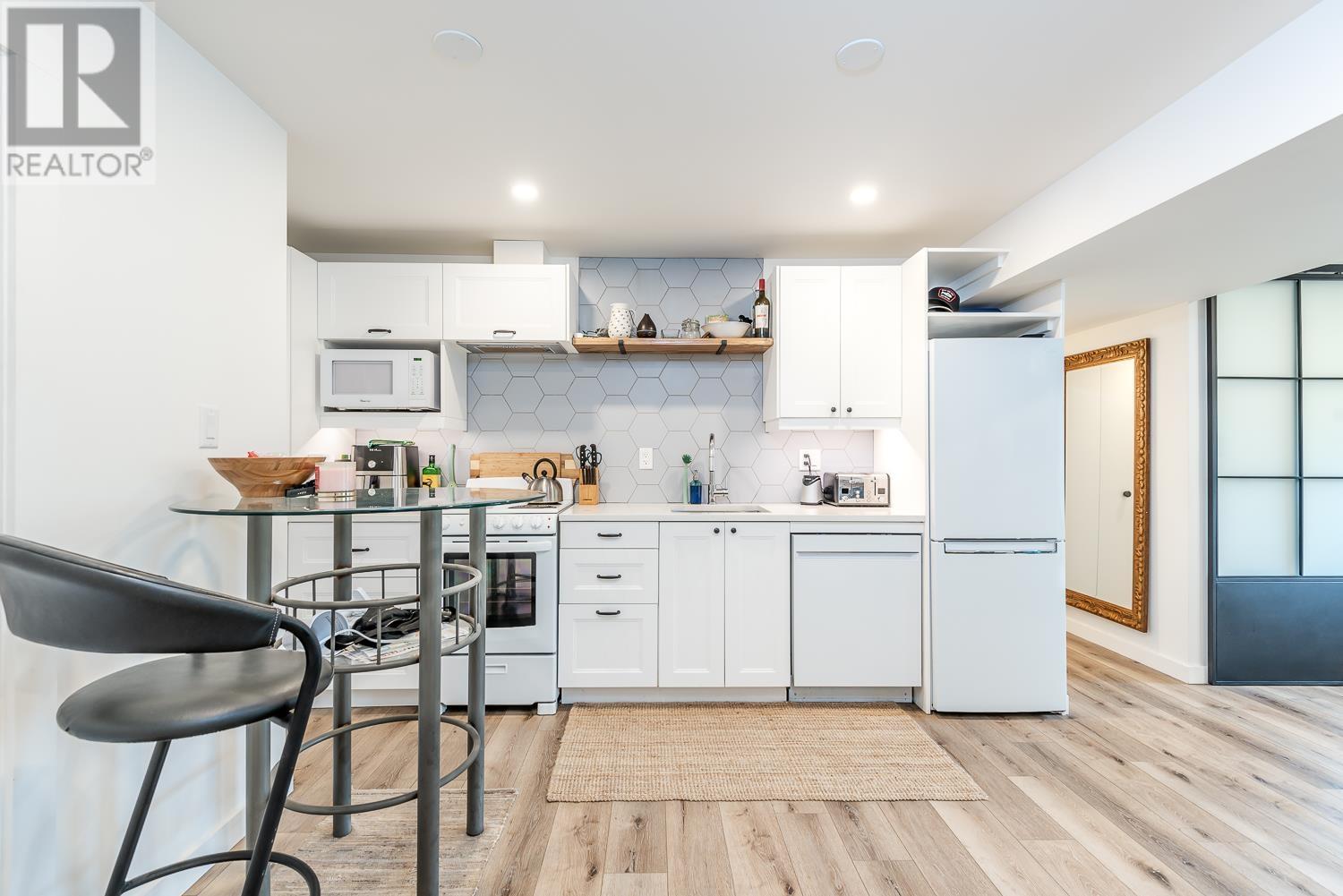 40309 Ayr Drive, Squamish, British Columbia  V0N 1T0 - Photo 4 - R2828217