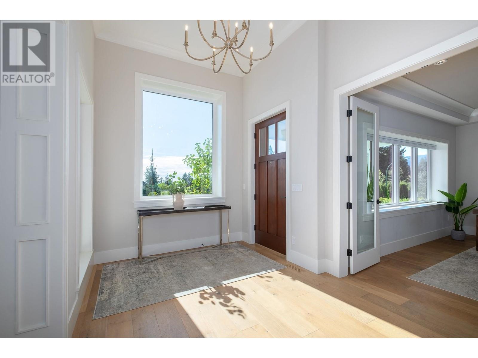 283 Monteray Avenue, North Vancouver, British Columbia  V7N 3E7 - Photo 14 - R2828241