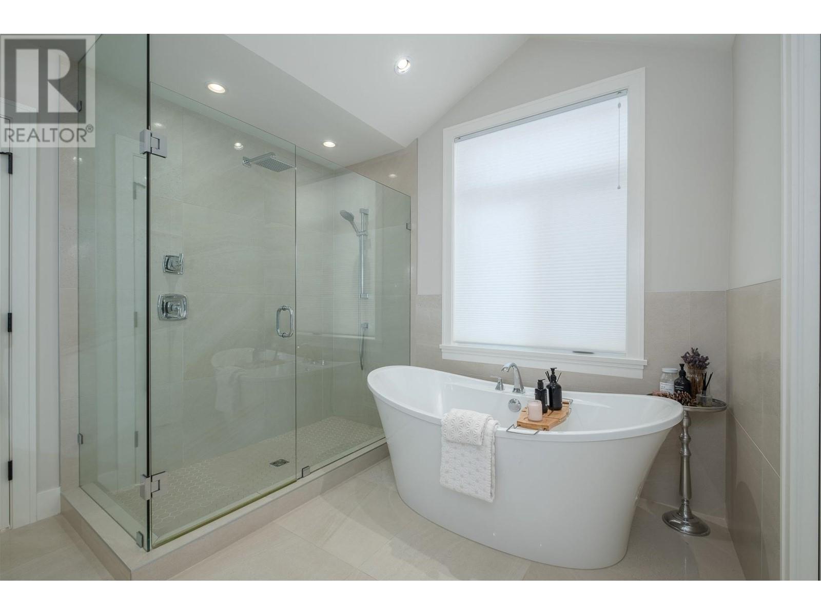 283 Monteray Avenue, North Vancouver, British Columbia  V7N 3E7 - Photo 21 - R2828241