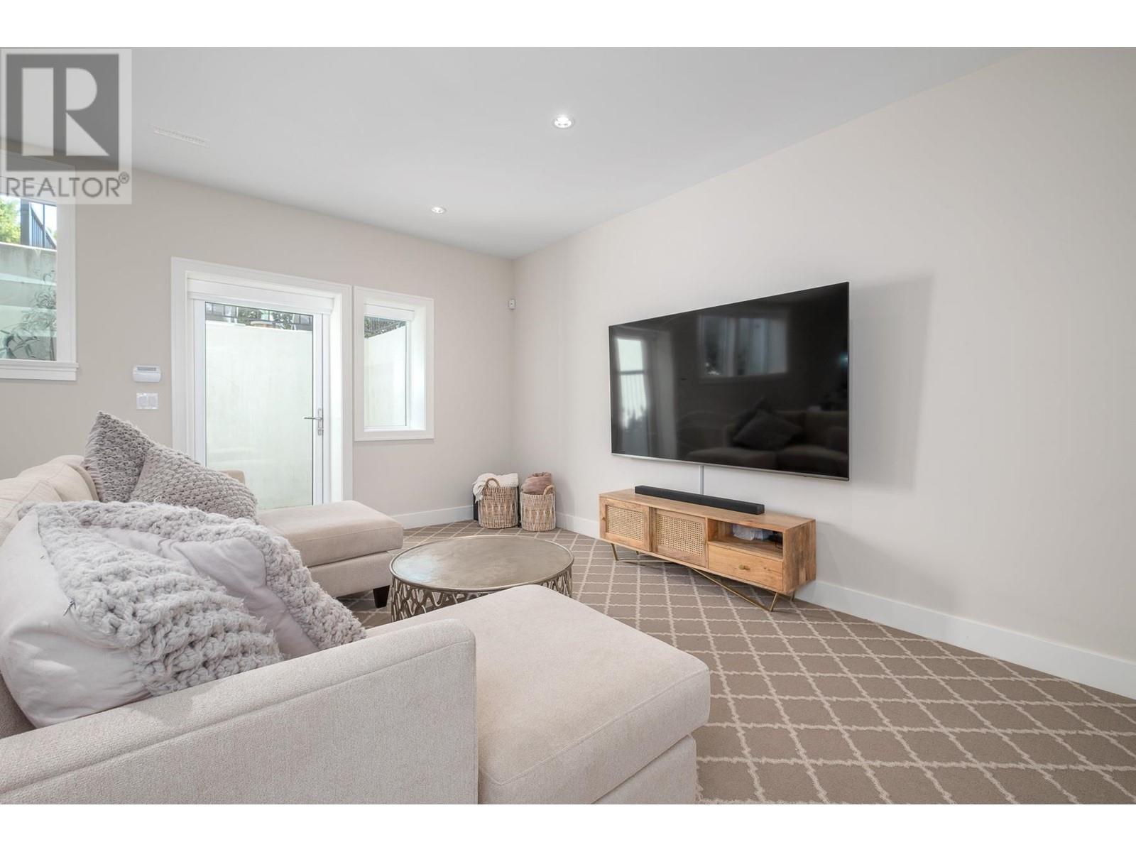 283 Monteray Avenue, North Vancouver, British Columbia  V7N 3E7 - Photo 25 - R2828241