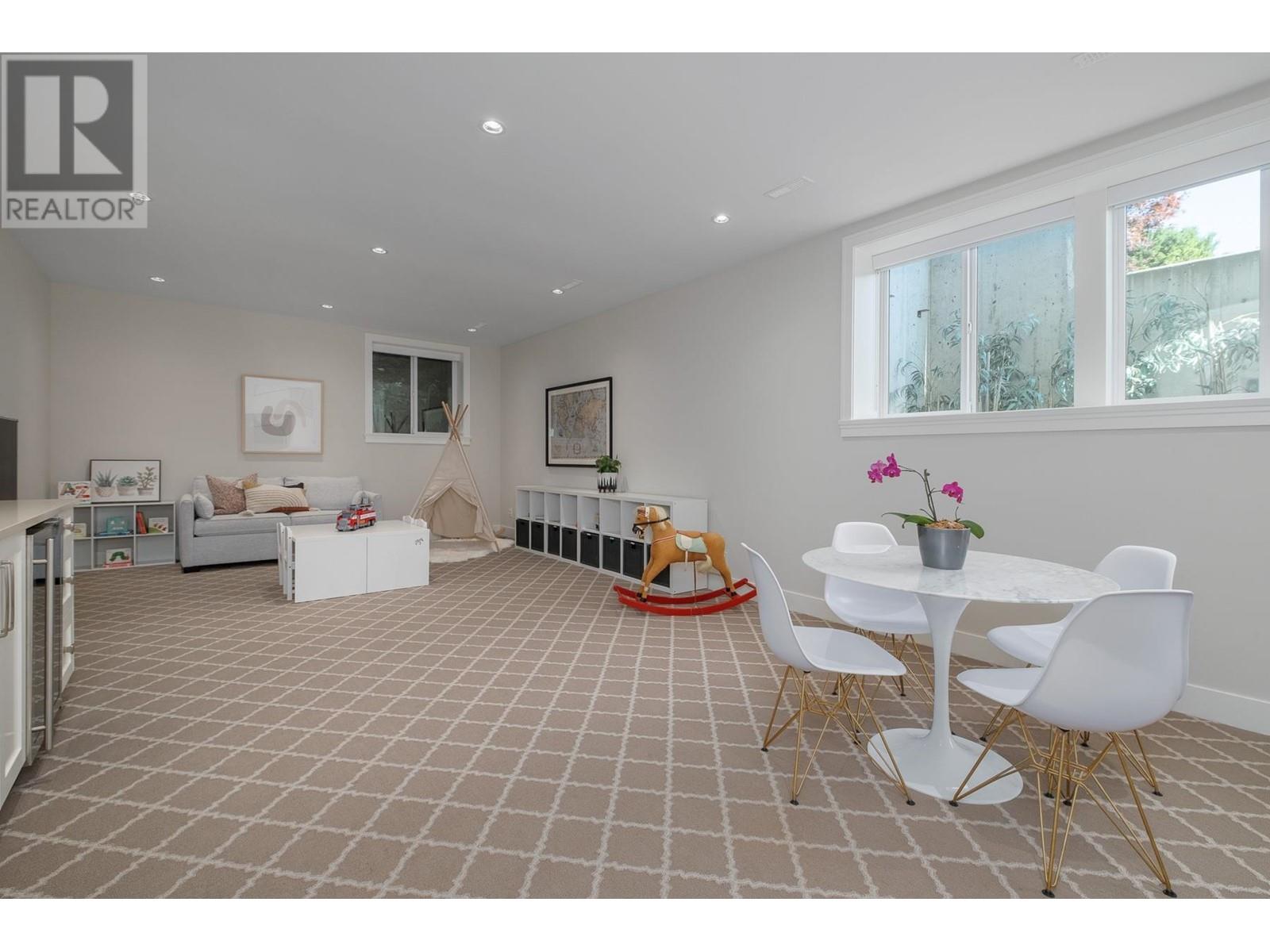 283 Monteray Avenue, North Vancouver, British Columbia  V7N 3E7 - Photo 26 - R2828241