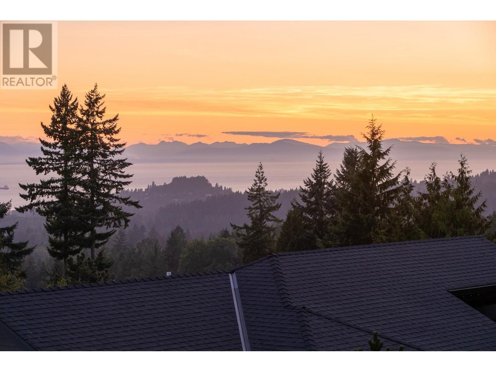 283 Monteray Avenue, North Vancouver, British Columbia  V7N 3E7 - Photo 32 - R2828241