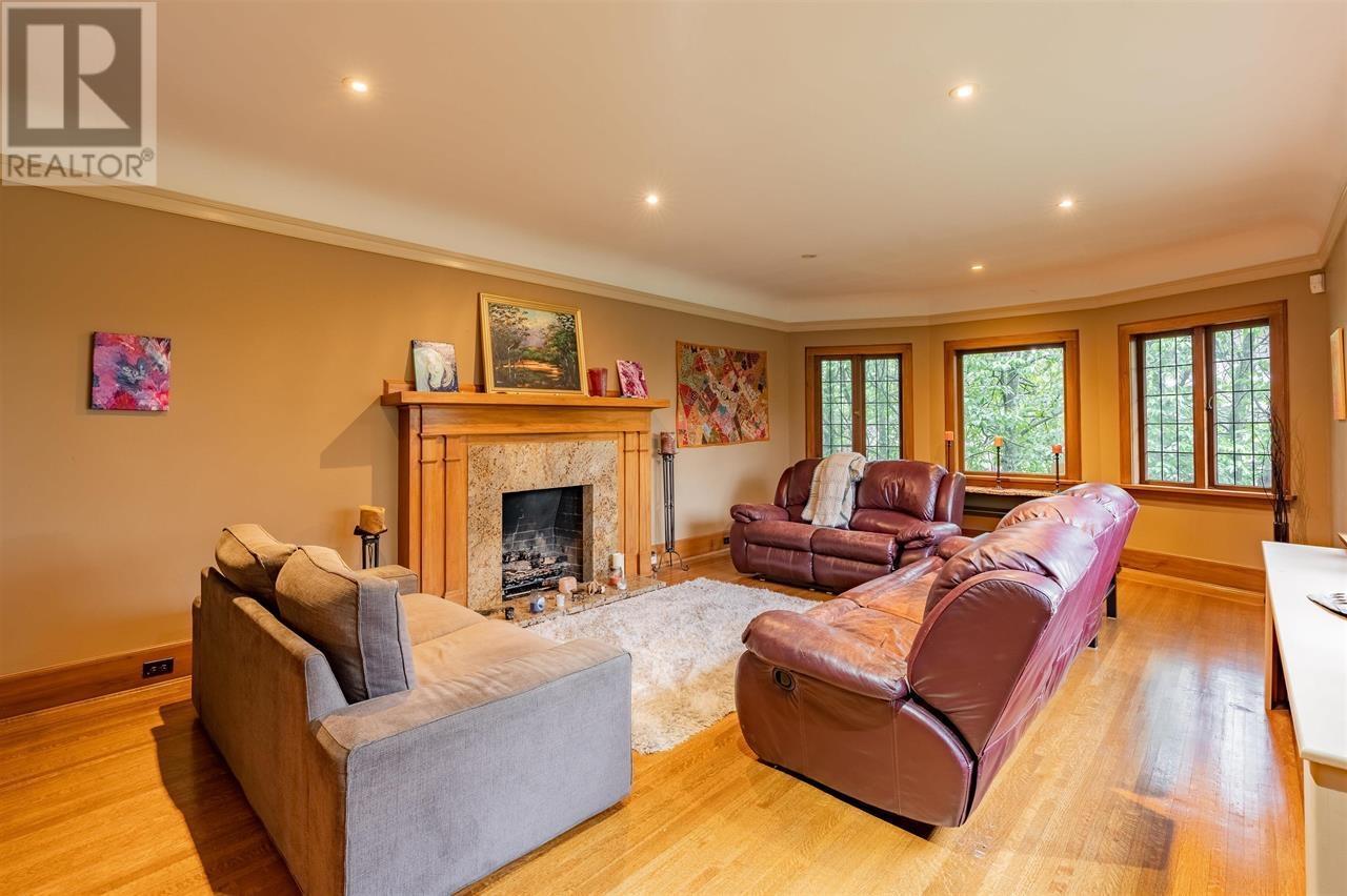 6086 Angus Drive, Vancouver, British Columbia  V6M 3P1 - Photo 2 - R2828252