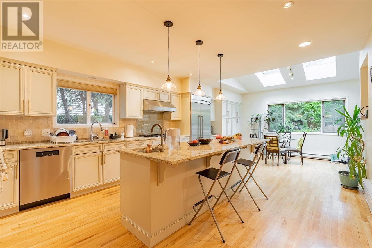 6086 Angus Drive, Vancouver, British Columbia  V6M 3P1 - Photo 5 - R2828252