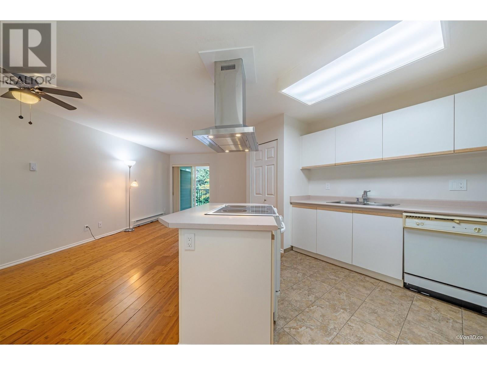 D209 40160 Willow Crescent, Squamish, British Columbia  V8B 0M2 - Photo 6 - R2826620
