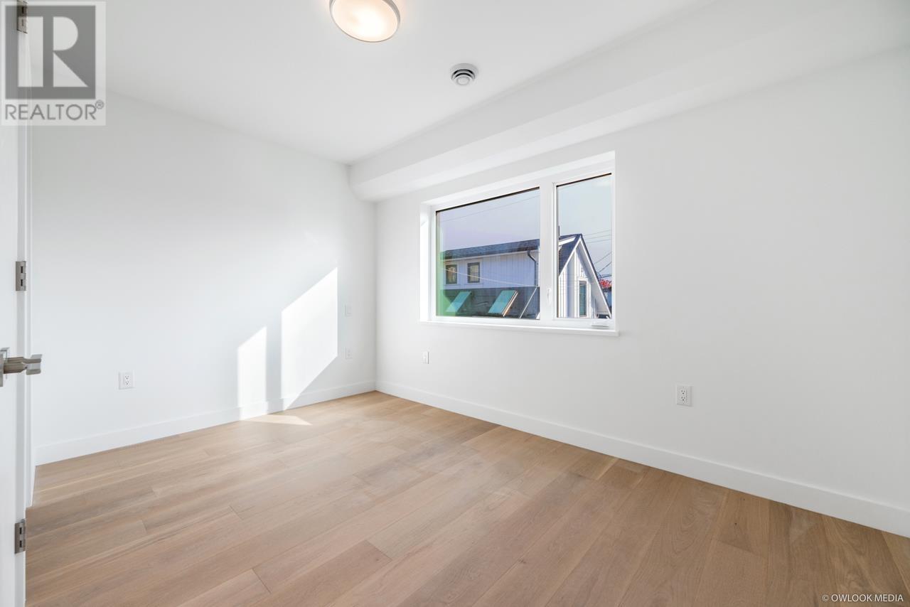 8058 Haig Street, Vancouver, British Columbia  V6P 4R9 - Photo 11 - R2828138
