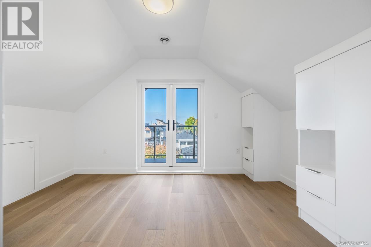 8056 Haig Street, Vancouver, British Columbia  V6P 4R9 - Photo 11 - R2828139