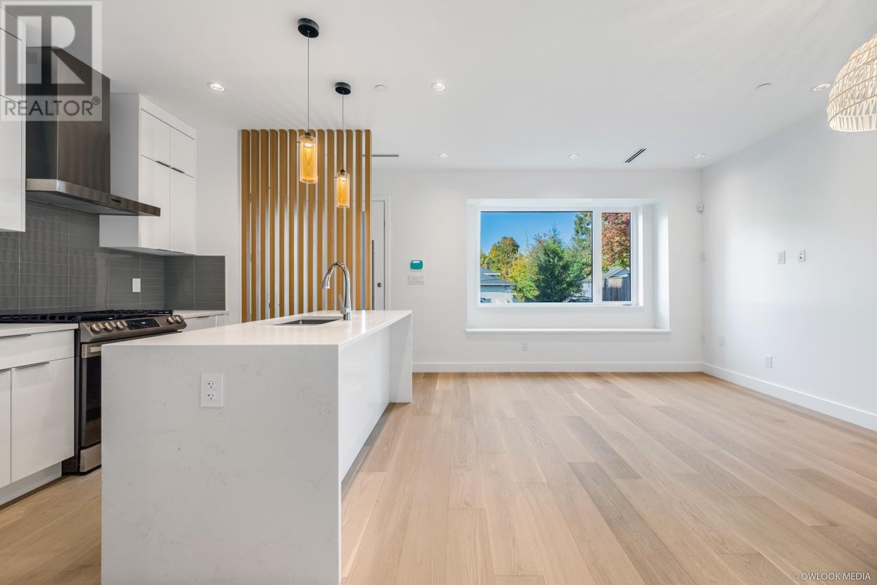 8056 Haig Street, Vancouver, British Columbia  V6P 4R9 - Photo 6 - R2828139
