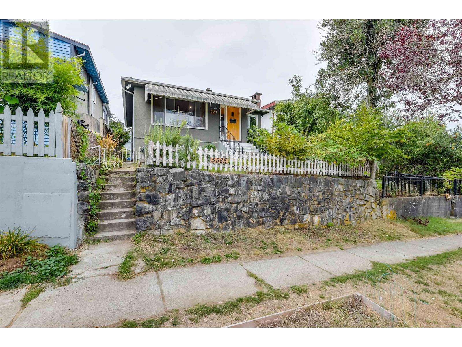 5585 Chester Street, Vancouver, British Columbia  V5W 3B3 - Photo 2 - R2816352