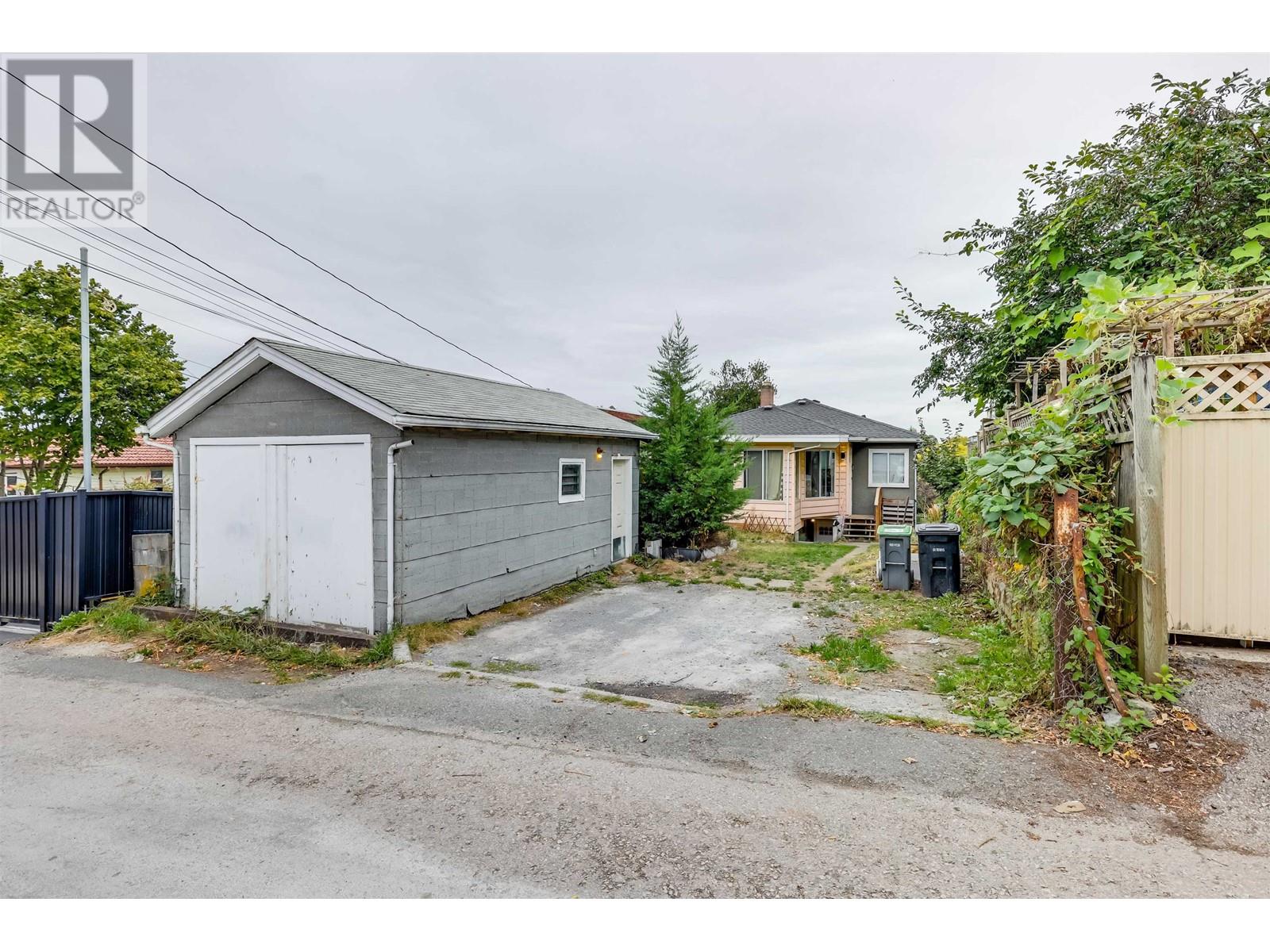 5585 Chester Street, Vancouver, British Columbia  V5W 3B3 - Photo 26 - R2816352