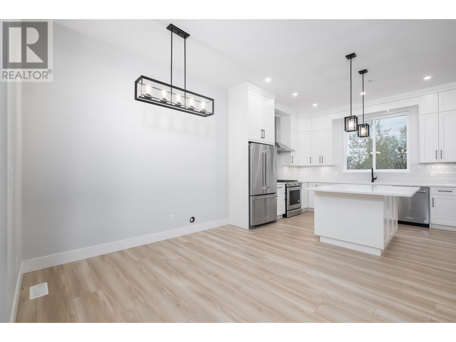 13581 Birdtail Drive, Maple Ridge, British Columbia  V4R 2P7 - Photo 5 - R2822238