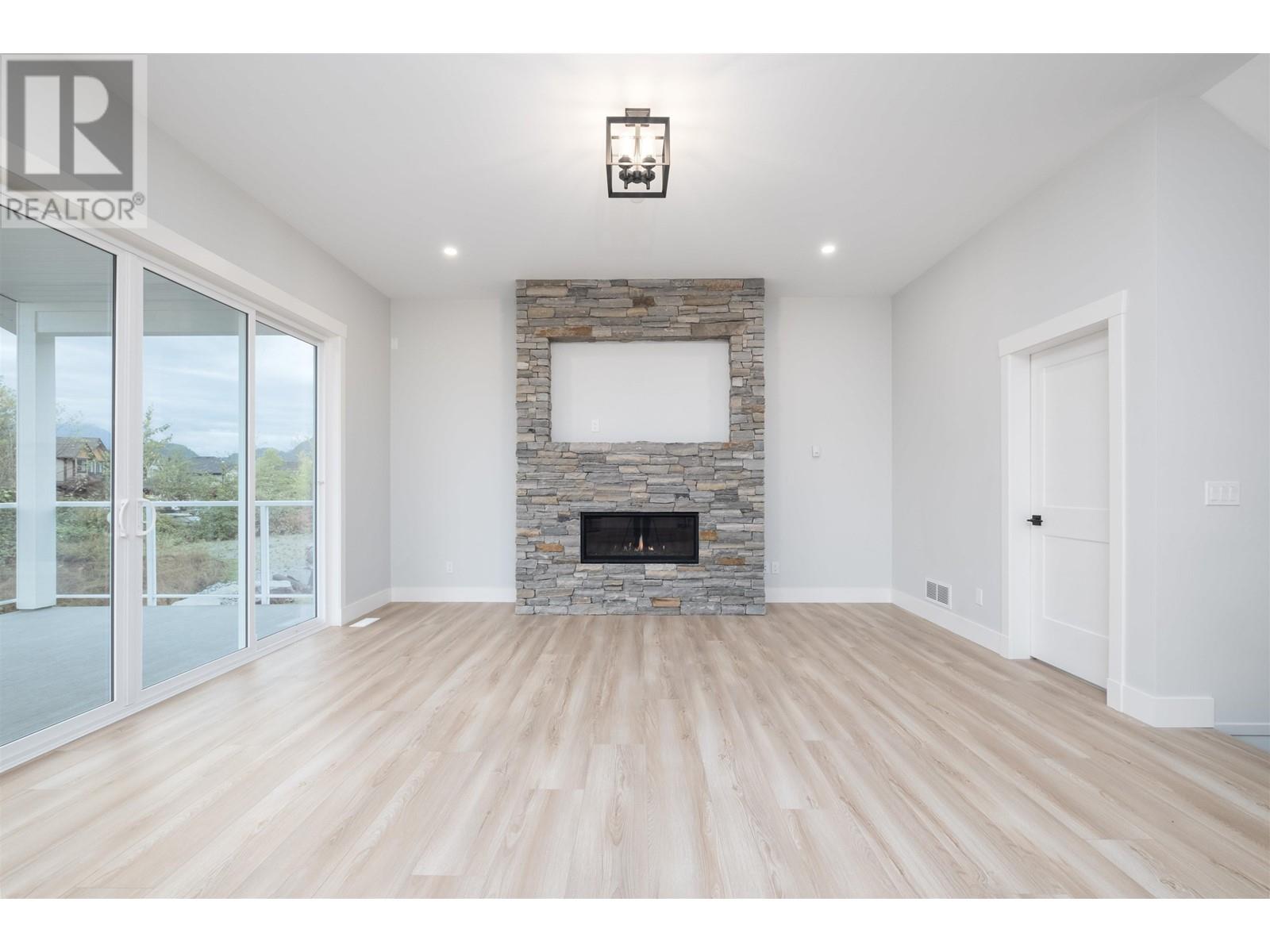 13581 Birdtail Drive, Maple Ridge, British Columbia  V4R 2P7 - Photo 11 - R2822238